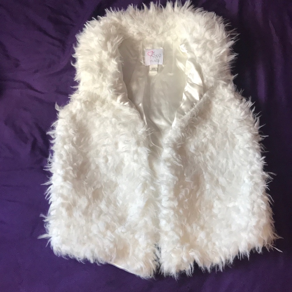 Girl’s faux fur vest
